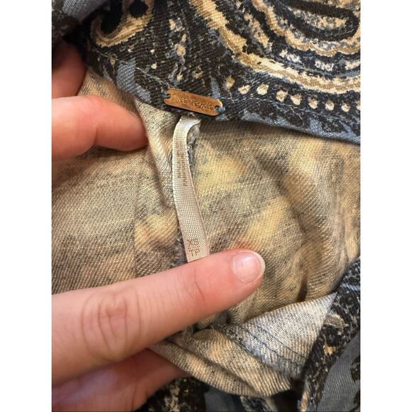 Free People Blue Combo High Rise Linen Blend Paisley Print Flare Pants Size XS - Picture 4 of 6